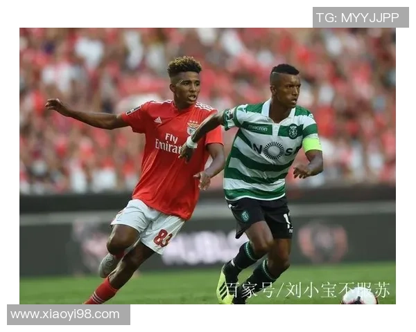 国外足球明星化身乞丐街头募捐引发热议背后故事令人感动